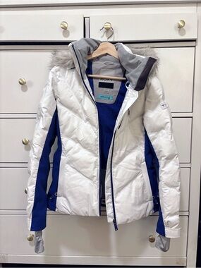 Roxy Snowstorm Ski Jacket in XS Bright White